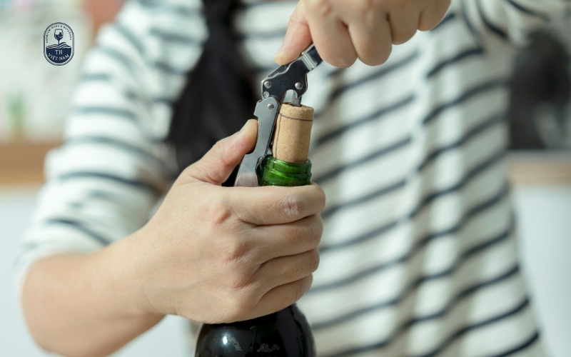 Rượu vang Pháp đã khui để được bao lâu?