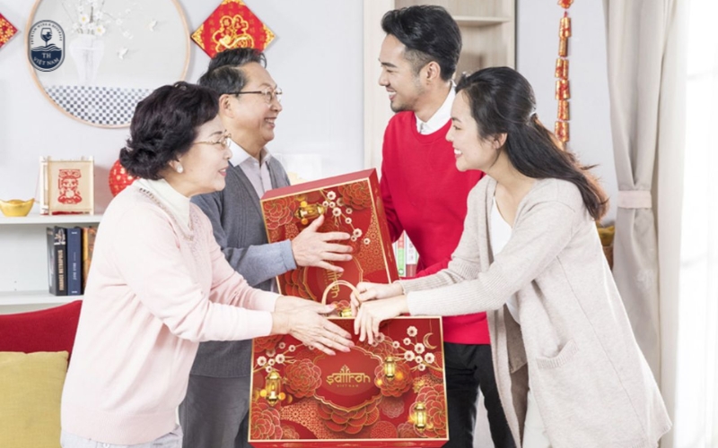 hộp quà Tết rượu vang ngoại cao cấp