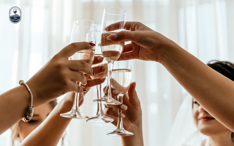 Vì sao Champagne được giới thượng lưu ưa chuộng?