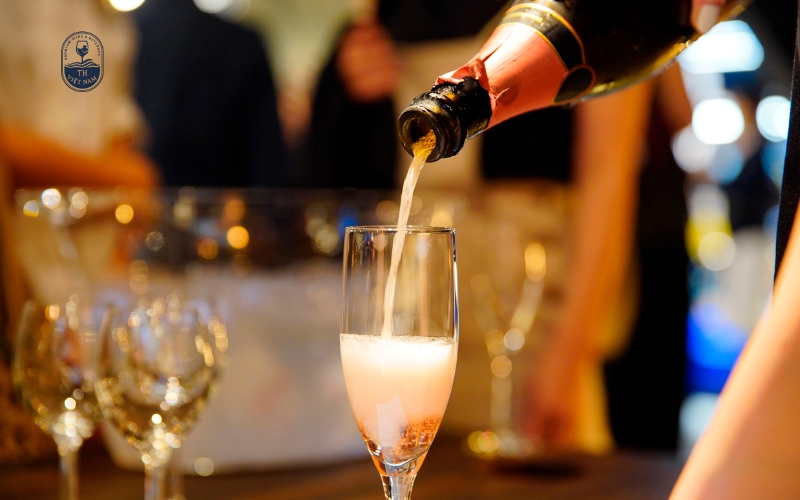 Khi nào rượu vang không nên để lâu?