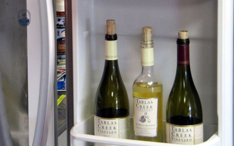 Tại sao rượu bỏ trong tủ lạnh không đông đá?