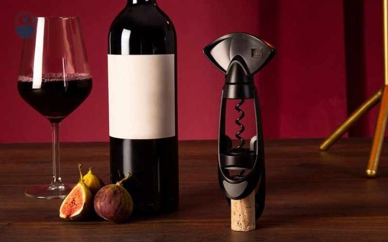 Corkscrew có cánh (Winged corkscrew)