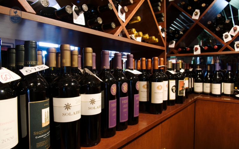 Mua rượu vang nhập khẩu chính hãng tại TH Wine – Giao tận nơi Hưng Yên