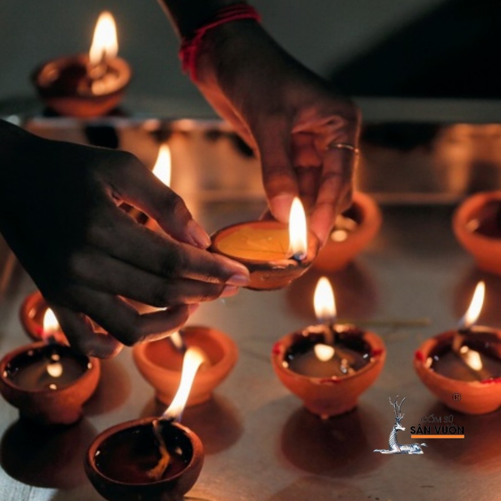 Đế Nến Gốm Đất Nung Tealight Diya Ấn Độ 5x2.5cm