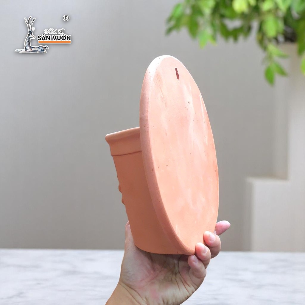 Chậu Treo Tường Đất Nung Hoa Văn Mặt Trời - Gốm Sứ Sân Vườn