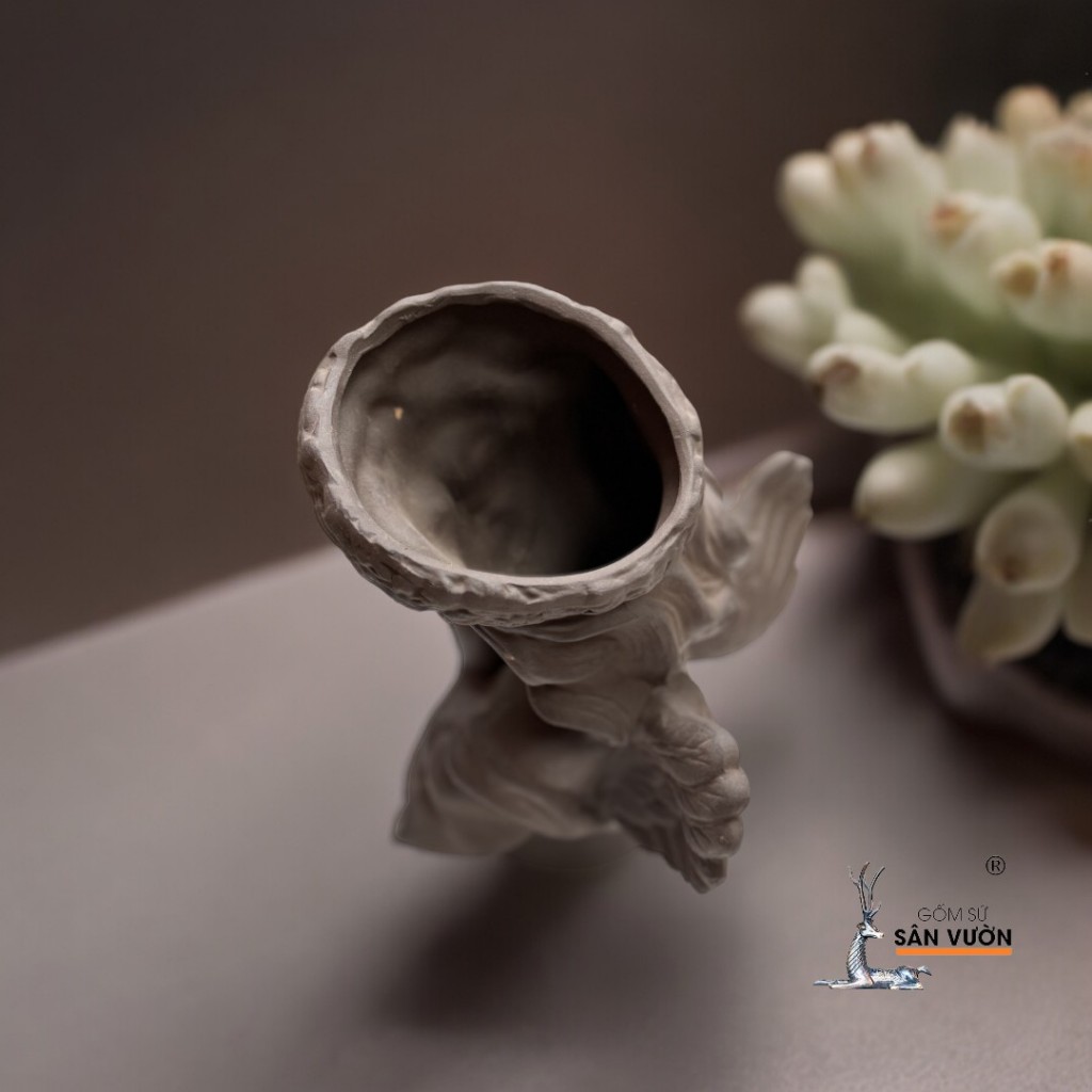 Chậu Đất Nung Hình Thiên Thần Chắp Tay - Gốm Sứ Sân Vườn