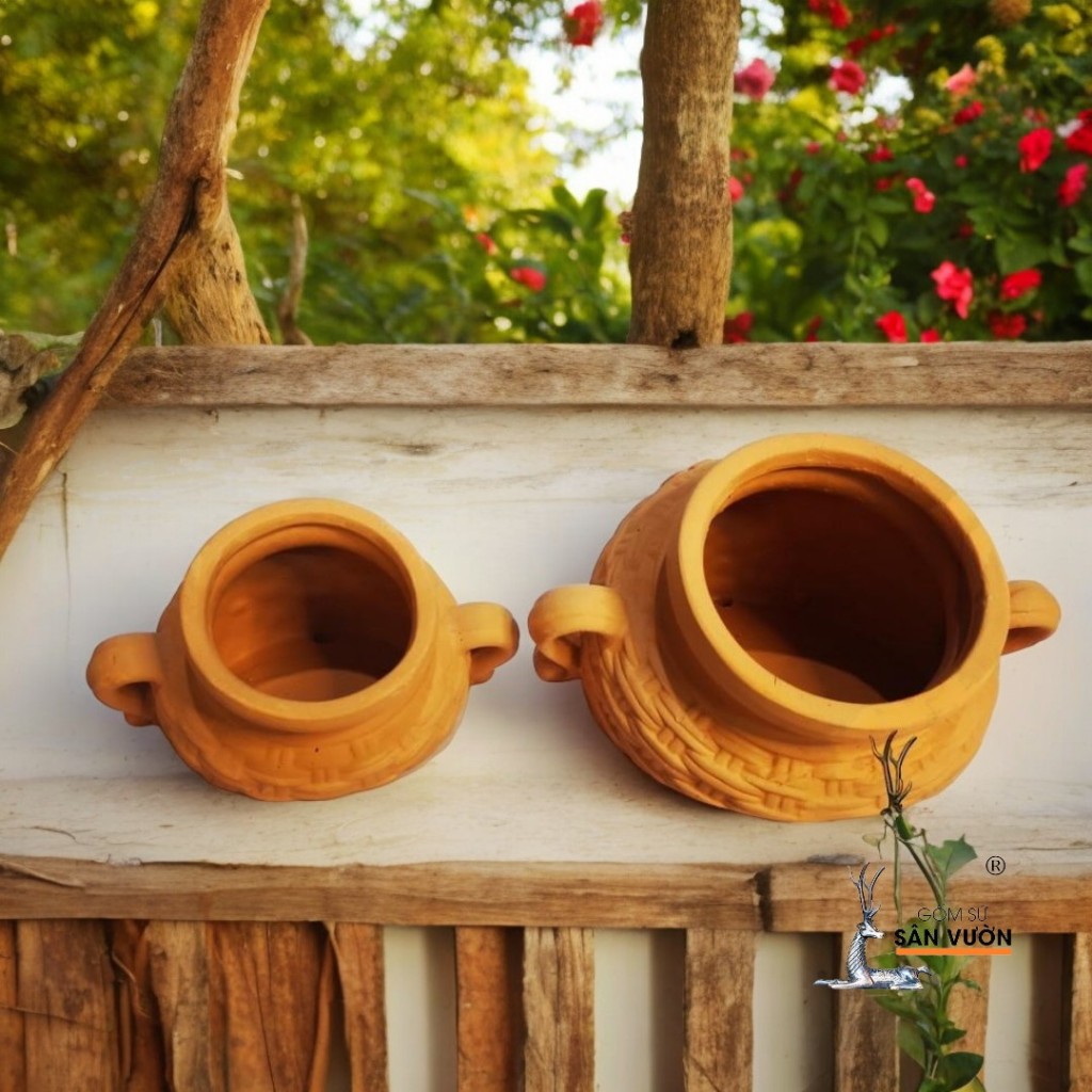 Chậu Treo Ốp Tường Gốm Đất Nung Kiểu Bình 2 Quai - Gốm Sứ Sân Vườn