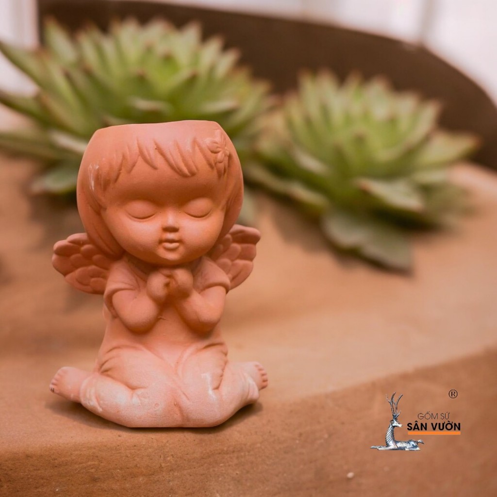 Chậu Gốm Đất Nung Hình Cô Bé Thiên Thần Dễ Thương - Gốm Sứ Sân Vườn
