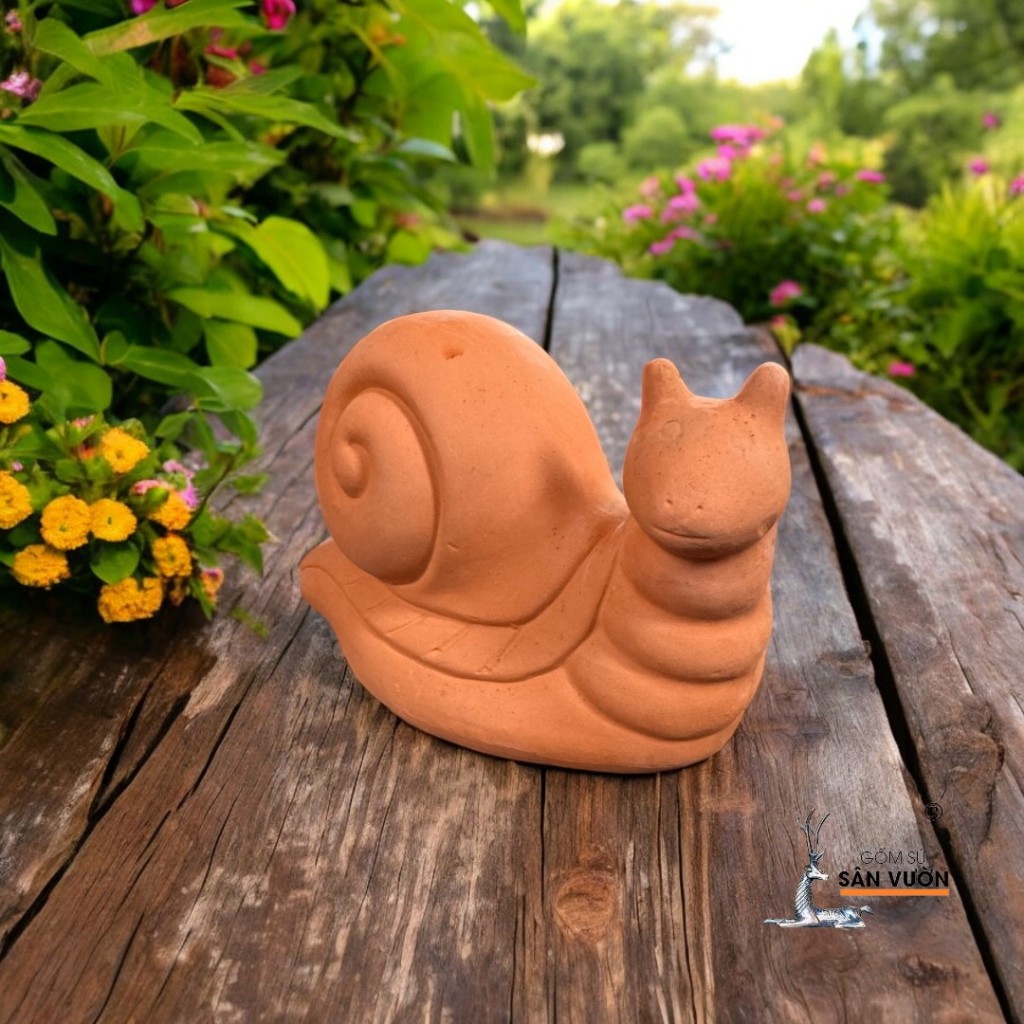 Tượng Gốm Đất Nung Hình Ốc Sên - Gốm Sứ Sân Vườn