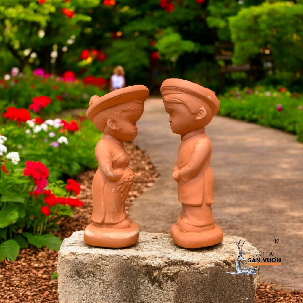 Chậu Gốm Đất Nung Hình Cô Dâu Chú Rể - Gốm Sứ Sân Vườn