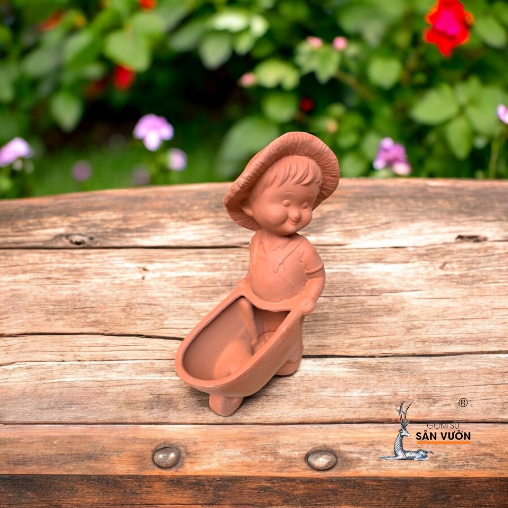 Chậu Gốm Đất Nung Hình Cậu Bé Đẩy Xe - Gốm Sứ Sân Vườn - Chậu Decor Sân Vườn, Tiểu Cảnh