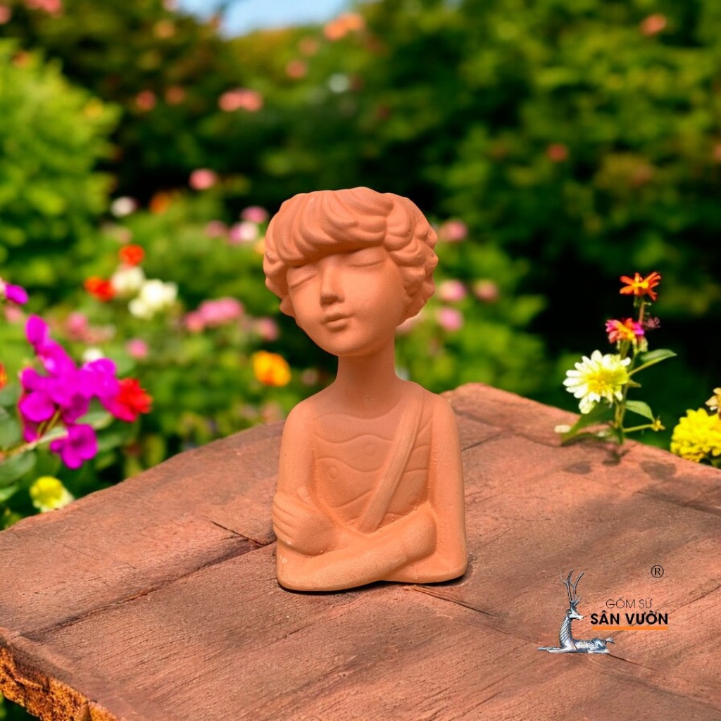 Chậu Gốm Đất Nung Hình Cậu Bé Tomboy - Gốm Sứ Sân Vườn