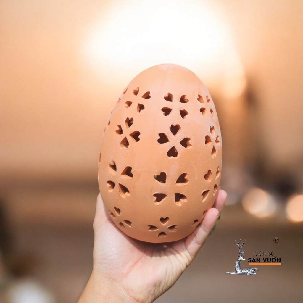 Đèn Gốm Đất Nung Hình Trứng Gà Vân Lá Liễu/ Vân Hoa 4 Cánh - Gốm Sứ Sân Vườn