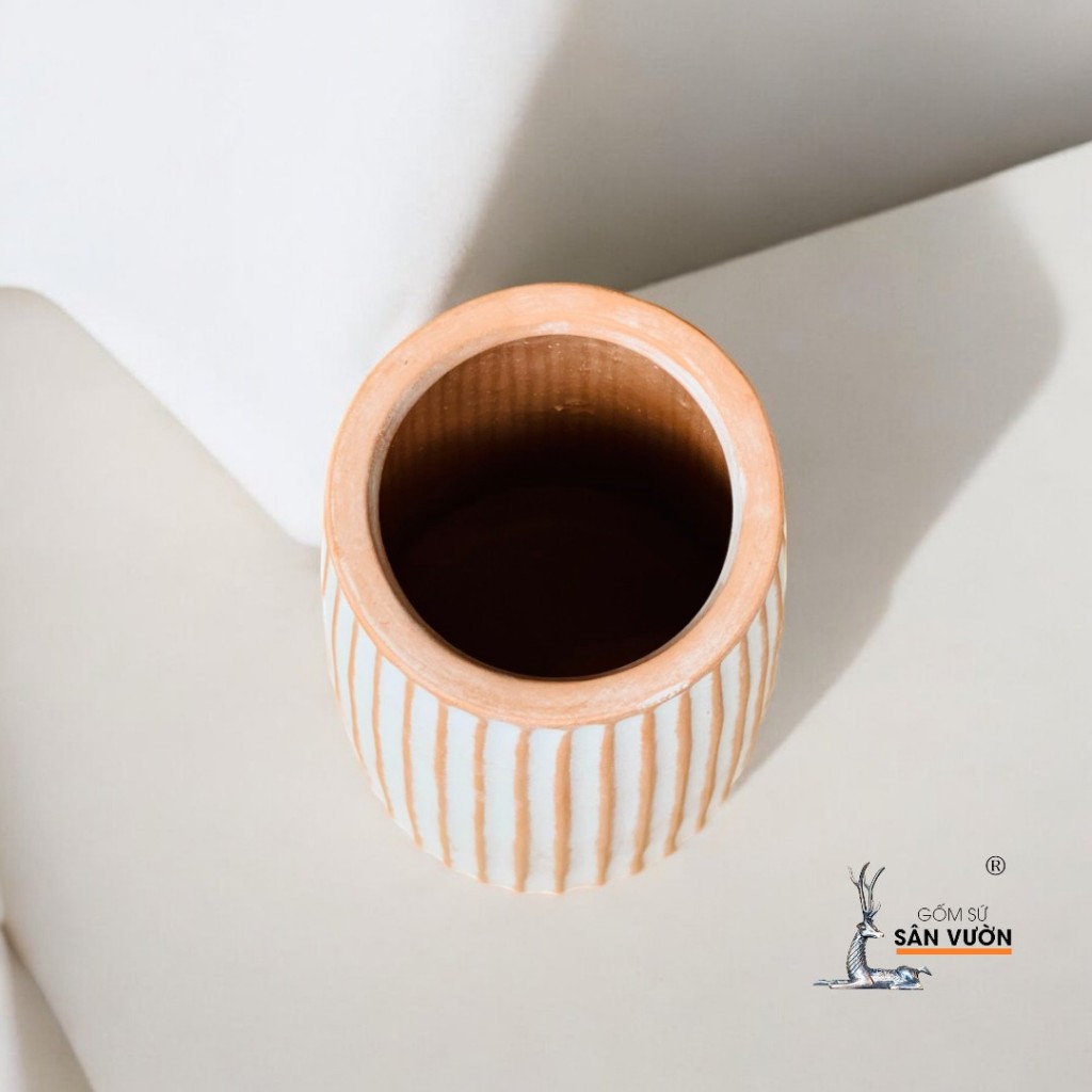 Bình Gốm Đất Nung Sọc Đứng Sơn Wax Trắng - Gốm Sứ Sân Vườn