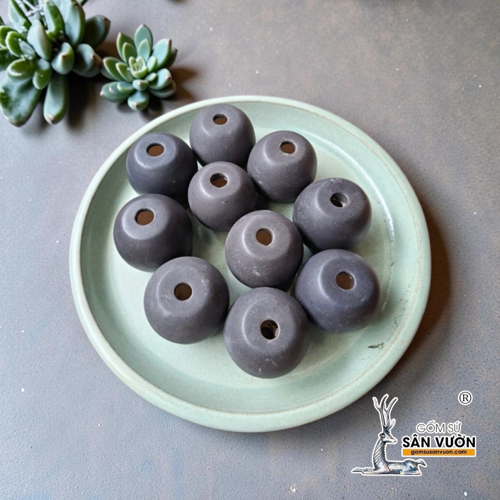 Bi Sứ Decor Treo ( Men Sứ Đen Lì) - Gốm Sứ Sân Vườn