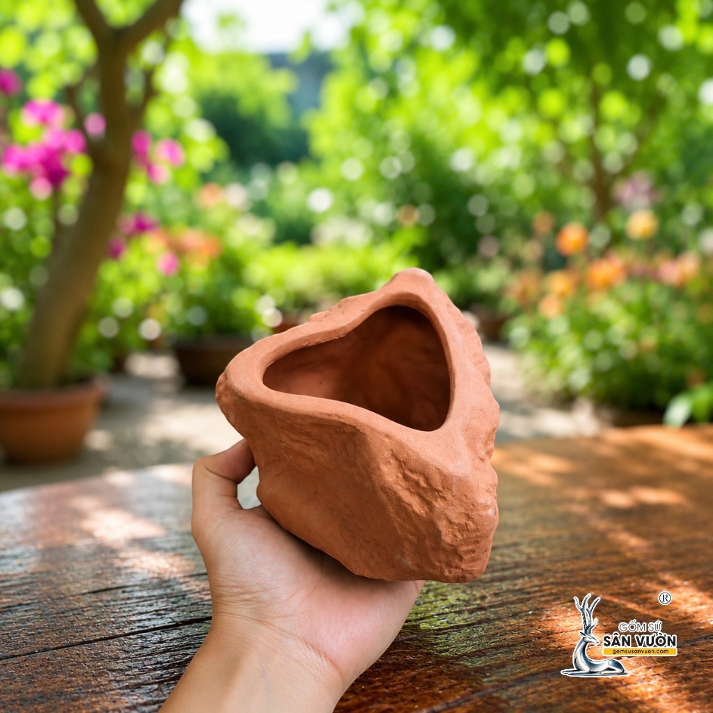 Chậu Gốm Đất Nung Hình Trái Tim Đá - Gốm Sứ Sân Vườn