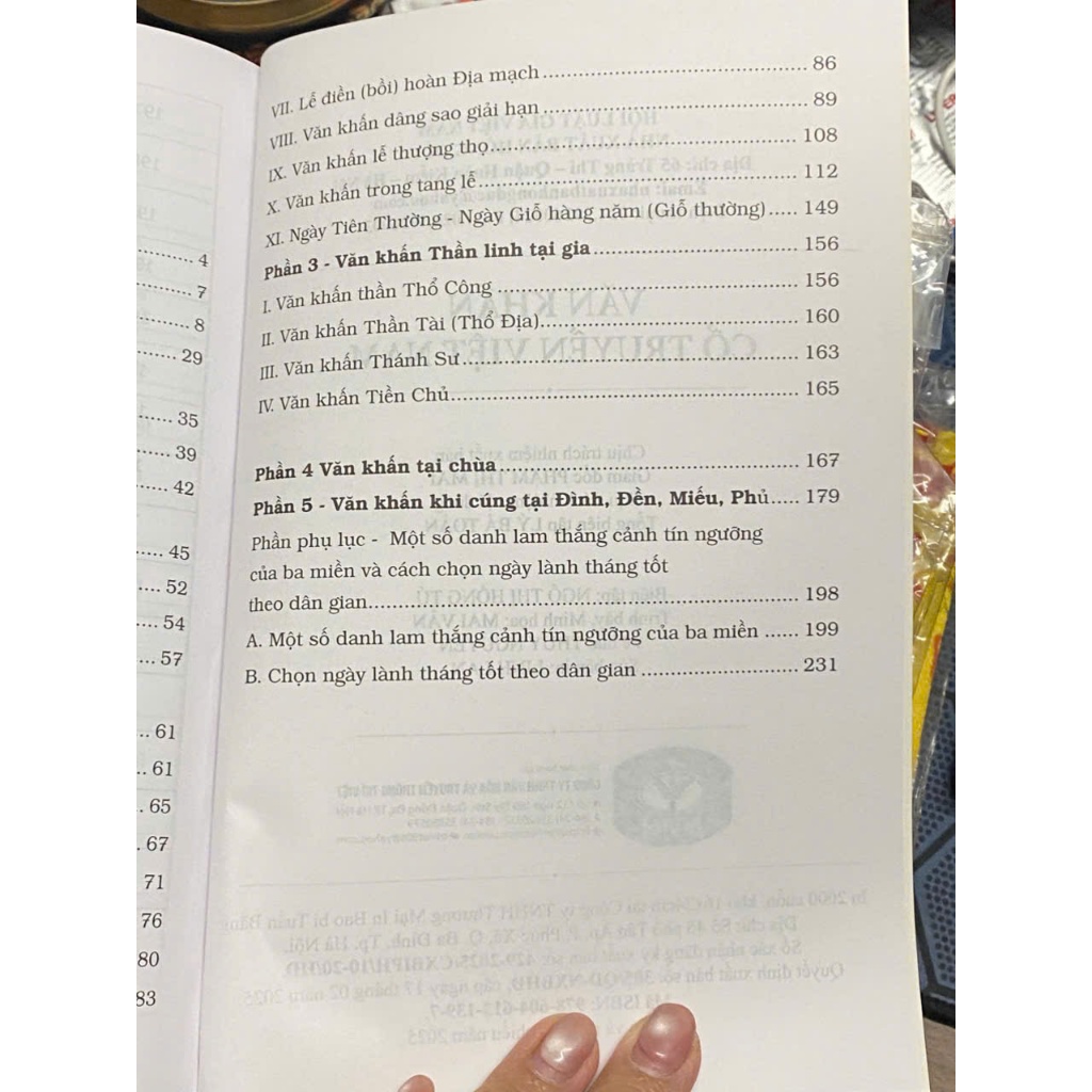 Sách - Văn Khấn Cổ Truyền Việt Nam (TV)