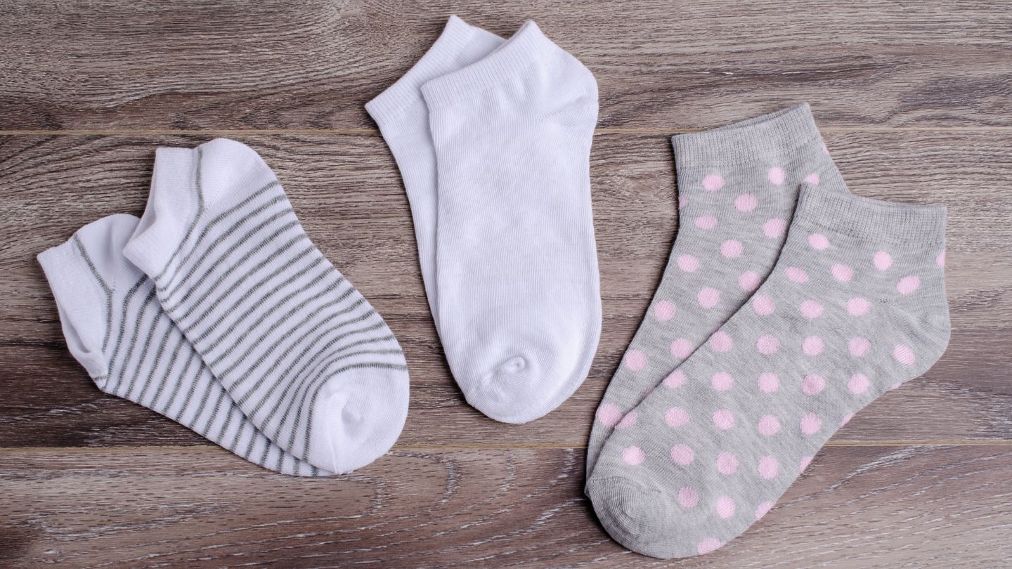 Tất lười (No-show socks) giúp thấm hút mồ hôi mà vẫn đảm bảo tính thẩm mỹ.