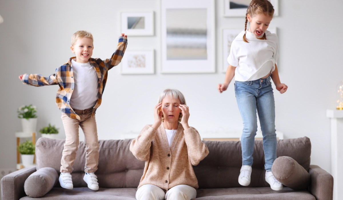 Trẻ lên 2 tuổi bắt đầu nhận thứ có "cái tôi" khủng hoảng tuổi lên 2