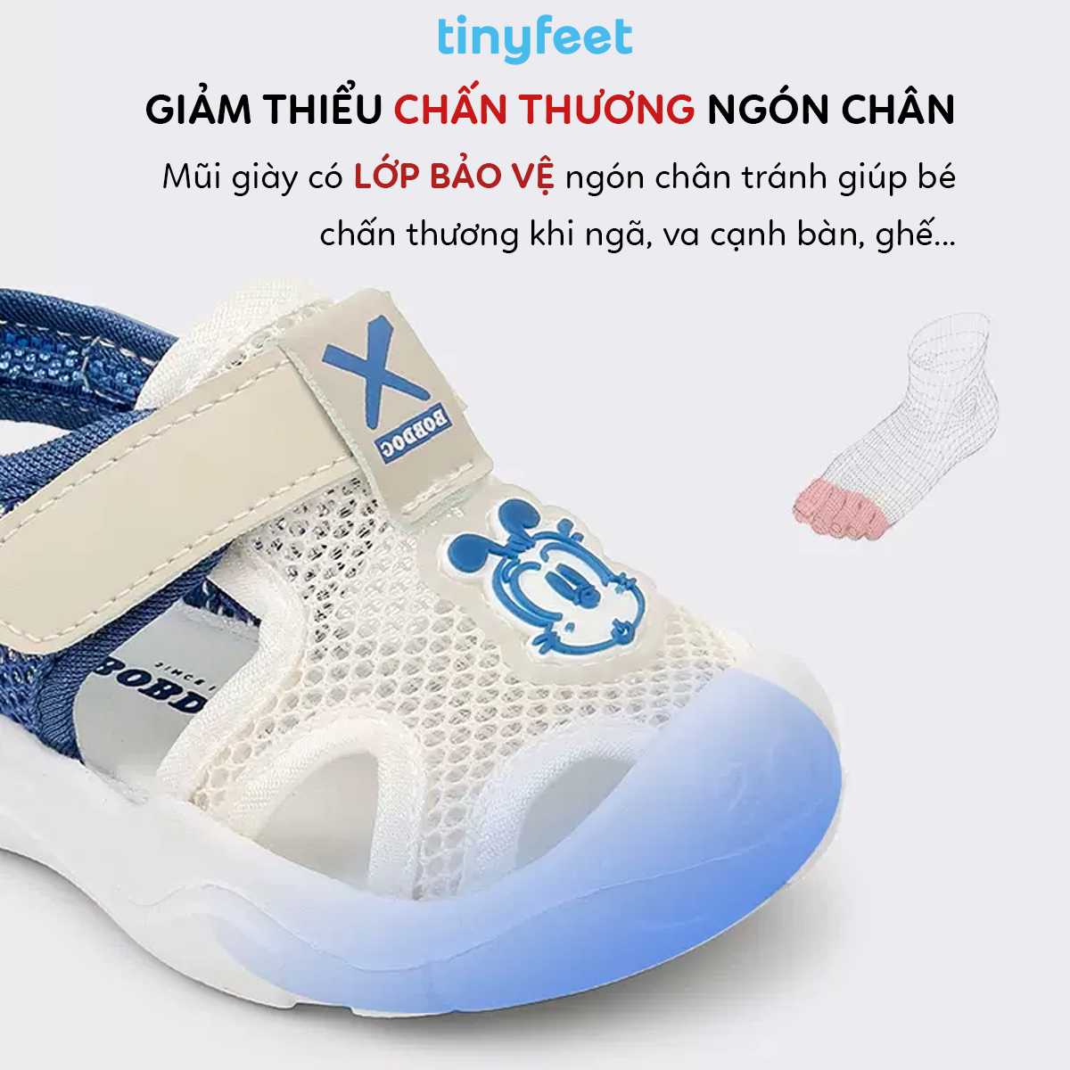 Sandal rọ bít mũi Tinyfeet bảo vệ ngón chân bé khỏi va đập.