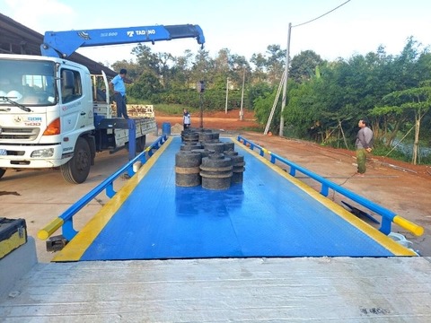 Lắp đặt trạm cân xe tải kiểu nổi | Cân Điện Tử Trí Việt