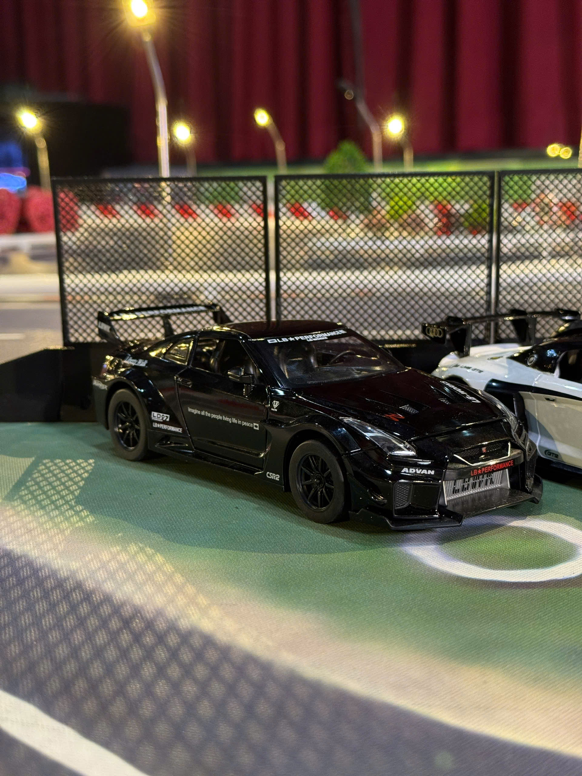 Mô hình xe 1/24 kim loại, dùng làm body RC 1/24