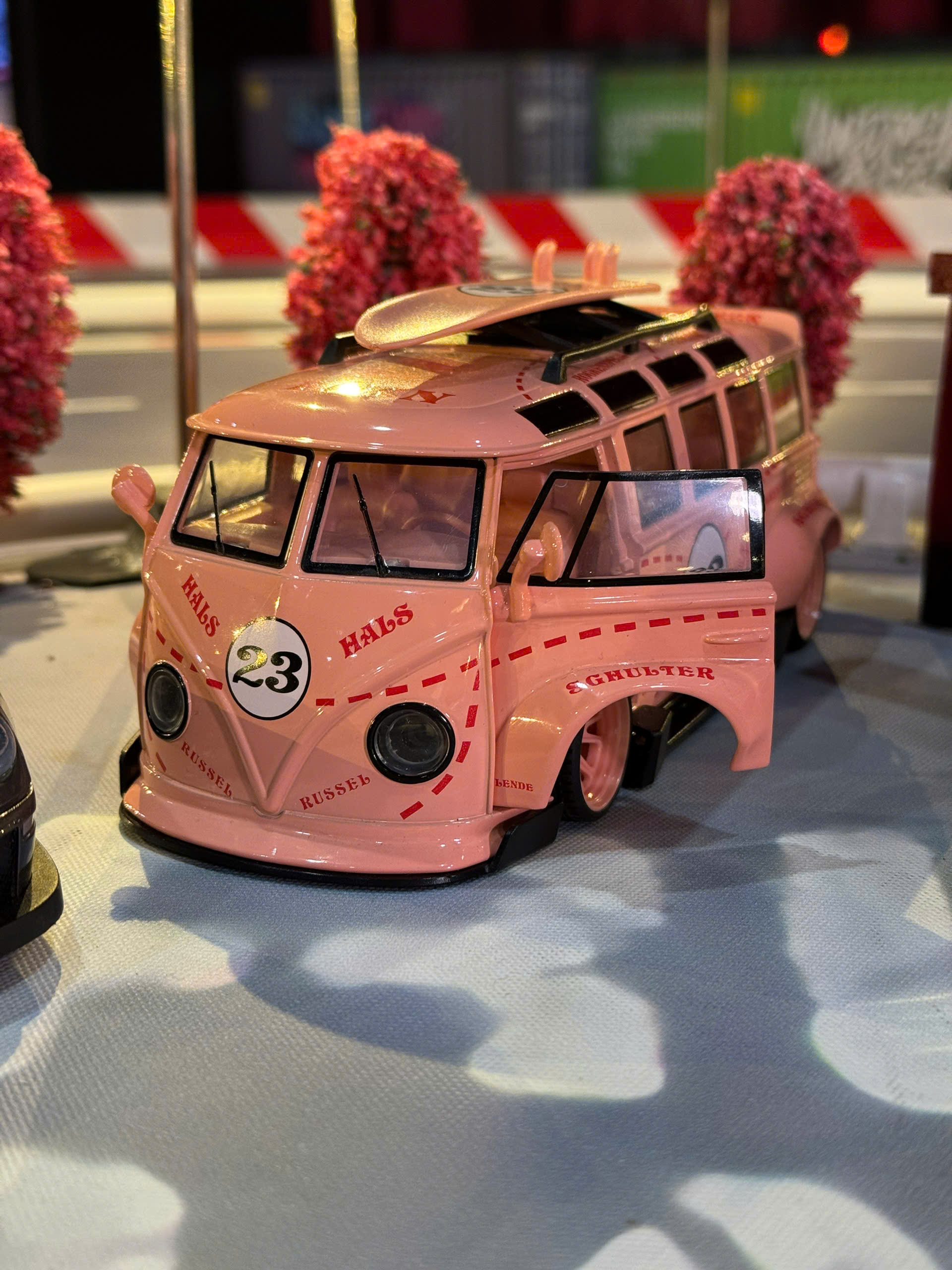 Mô hình xe 1/24 kim loại, dùng làm body RC 1/24