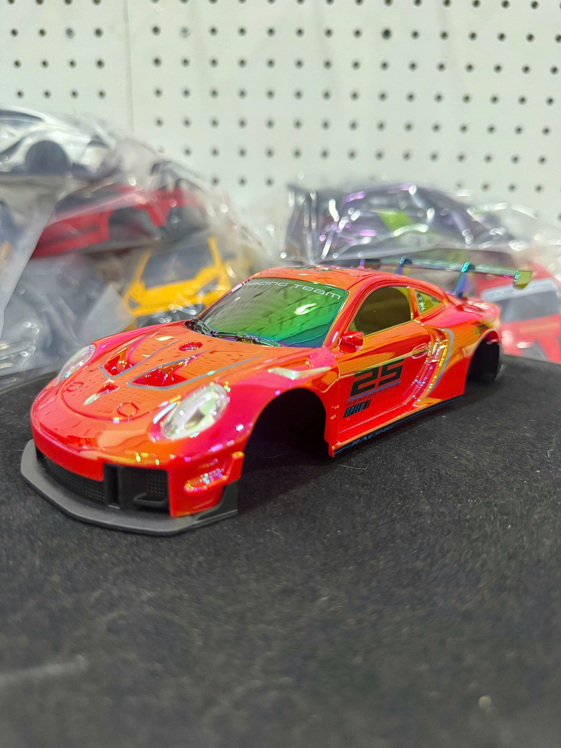 Body 1/24 1/28 nhựa