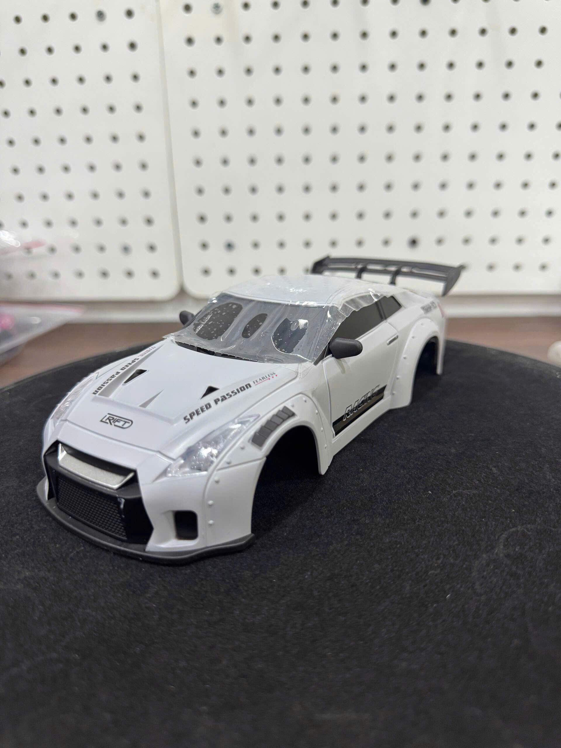 Body 1/24 1/28 nhựa