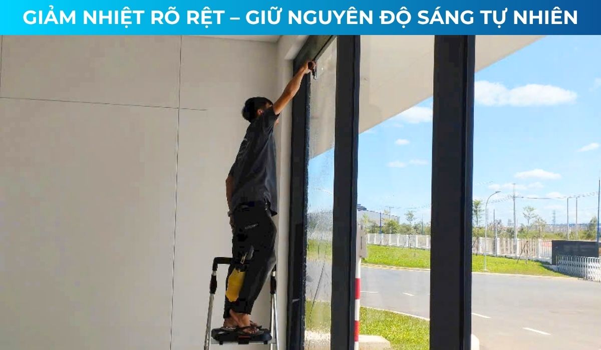 Phim Cách Nhiệt Xuyên Sáng