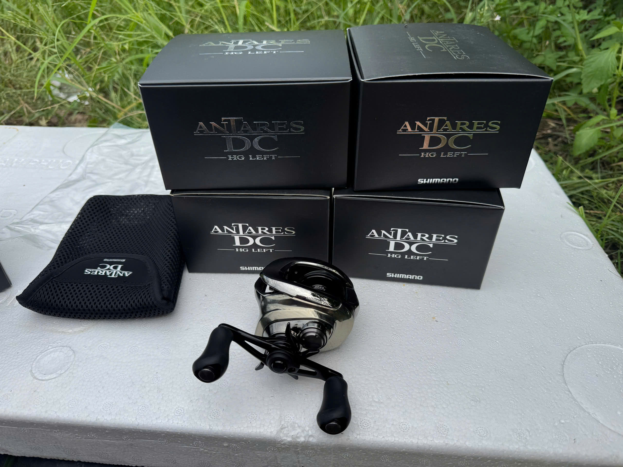 shimano ANTARES  DC HG 2021 tay trái