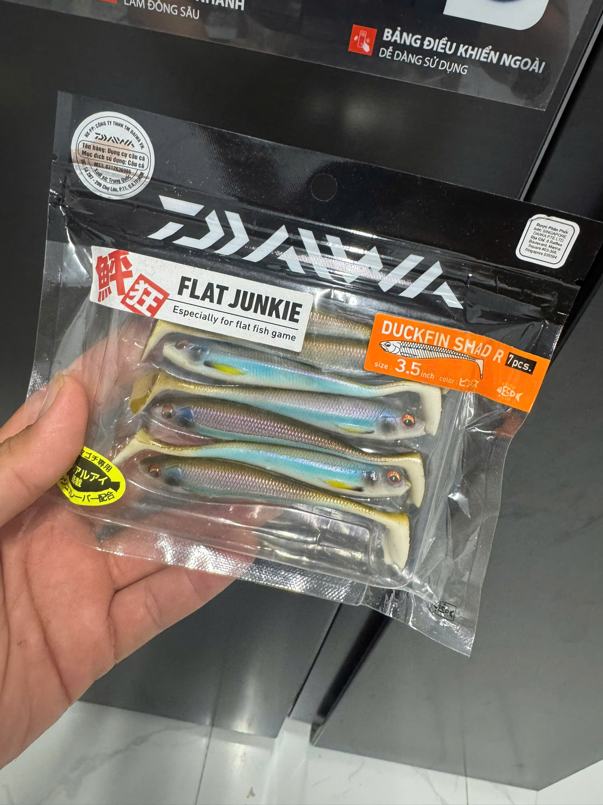Mồi mềm Daiwa Flat Junkie Duckin Shad R - 3.5inch