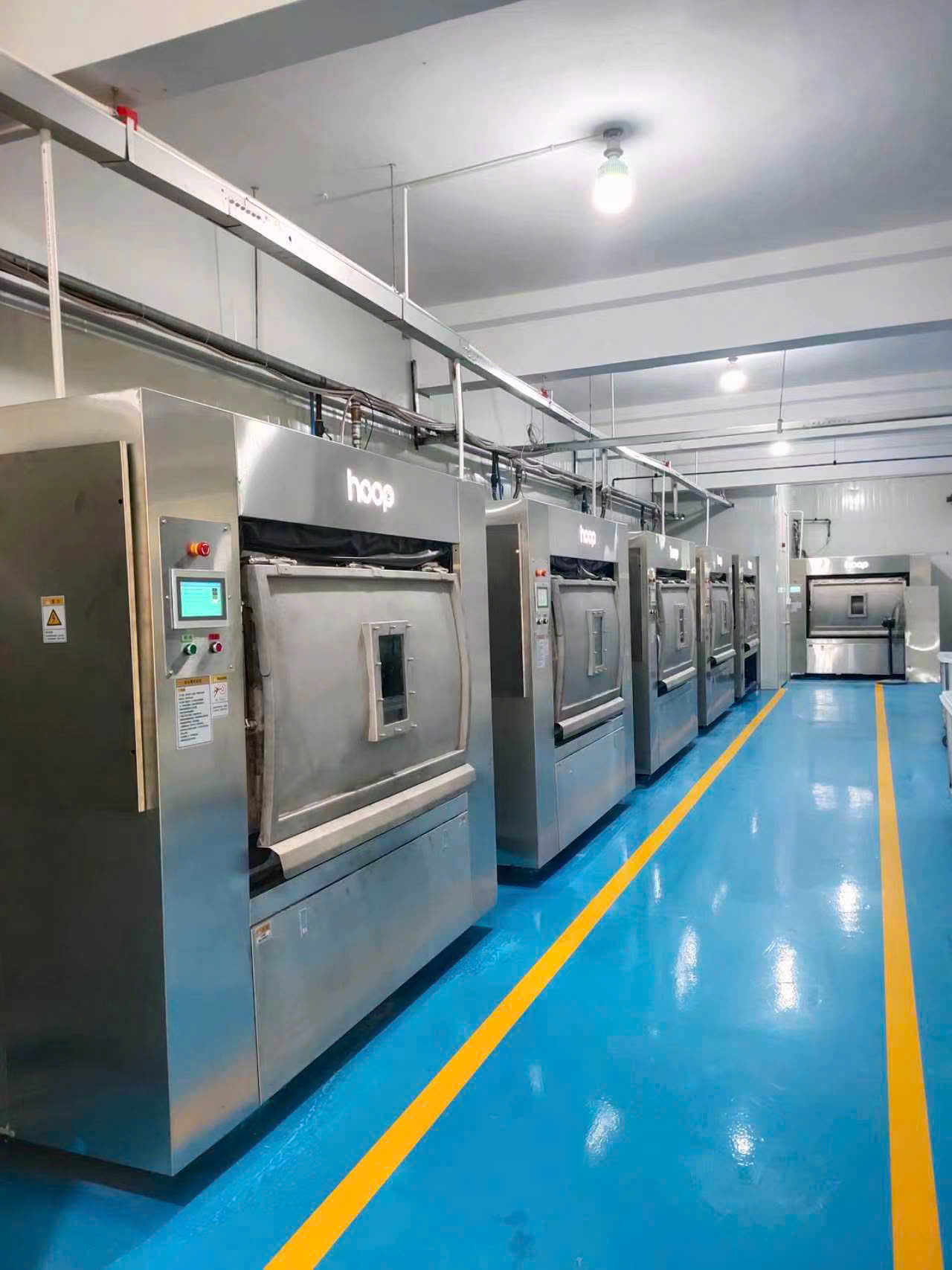 Tiêu Chuẩn Vô Trùng Tối Thượng: Máy Giặt Phòng Sạch Cho Bệnh Viện, Nhà Máy Dược Phẩm Và Công Nghệ Cao