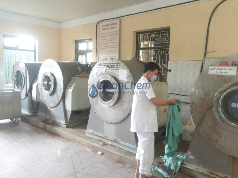 Máy Giặt Công Nghiệp Cho Bệnh Viện: Giải Pháp Kiểm Soát Nhiễm Khuẩn & Tối Ưu Chi Phí Vận Hành