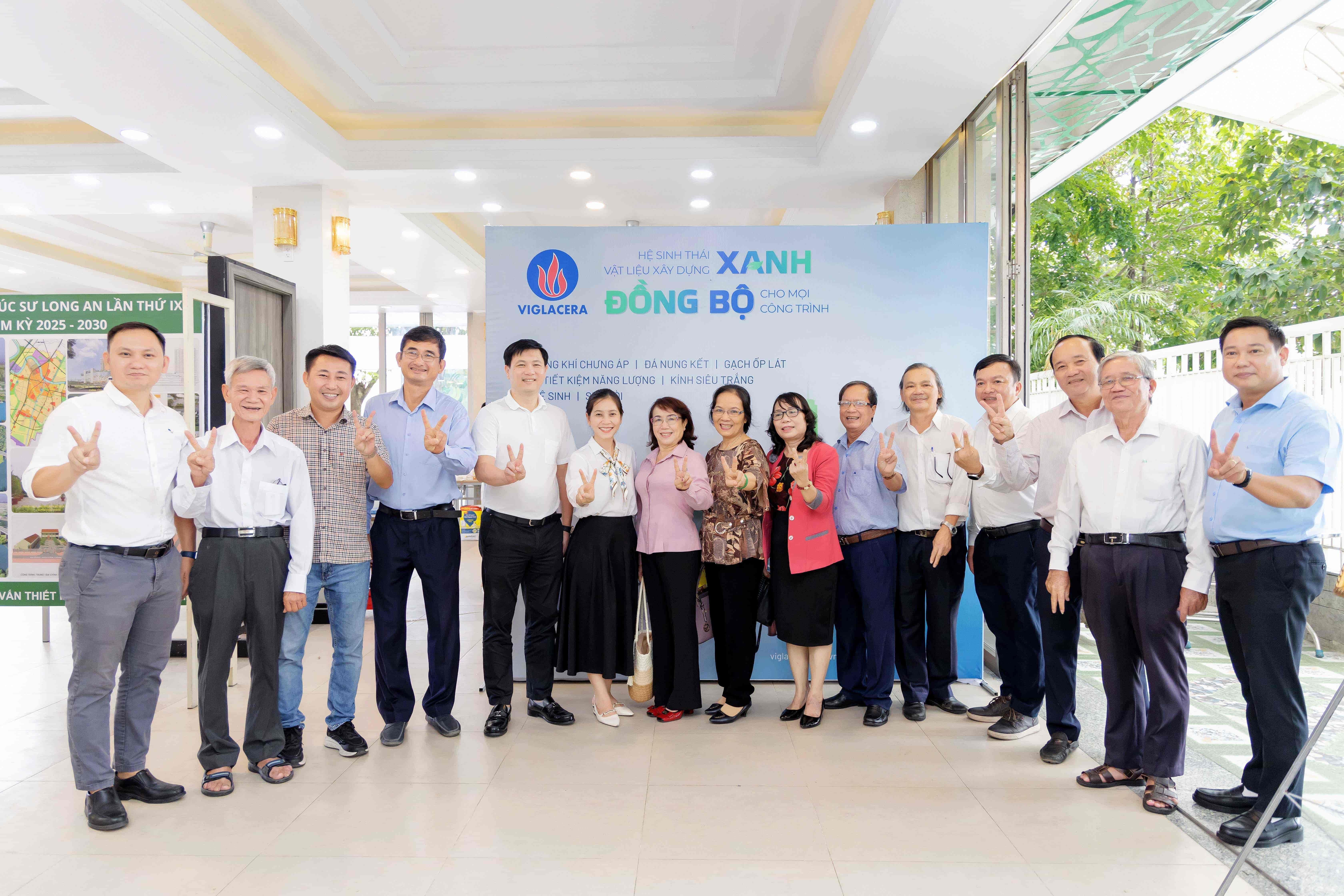 Viglacera mang Hệ sinh thái Vật liệu xây dựng Xanh đến với Hội Kiến trúc sư tỉnh Long An