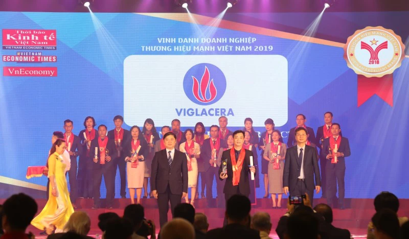 VIGLACERA được vinh danh Thương hiệu Mạnh 2019 lần thứ 11 liên tiếp