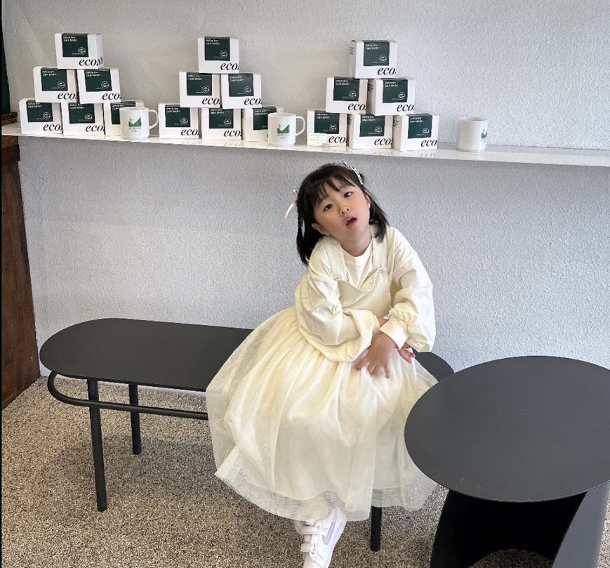 V03 Váy yếm công chúa Apricot Studios