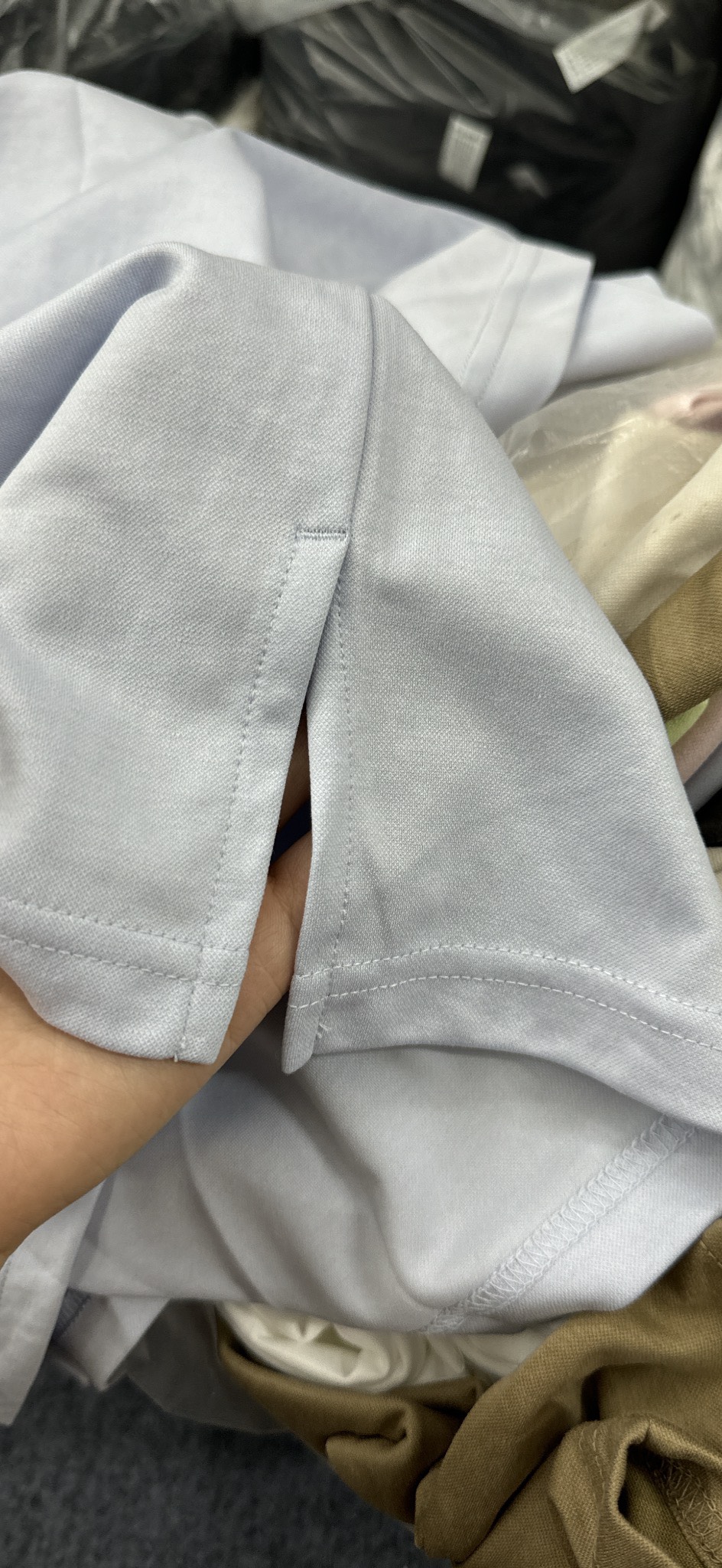 A63 Áo thun nữ GU