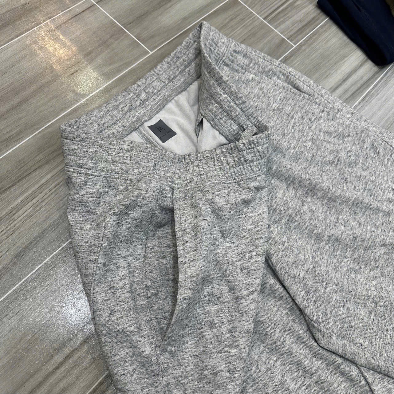 Q45 Quần short nam Uny