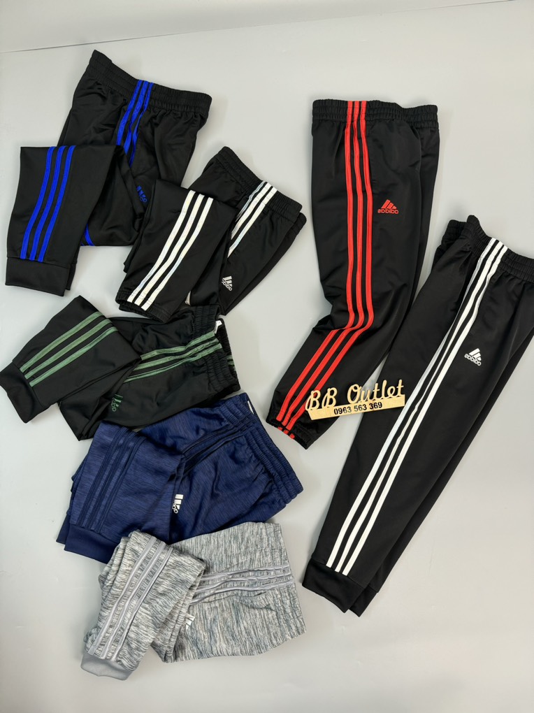 Q135 Quần thể thao trẻ em kẻ sọc Das