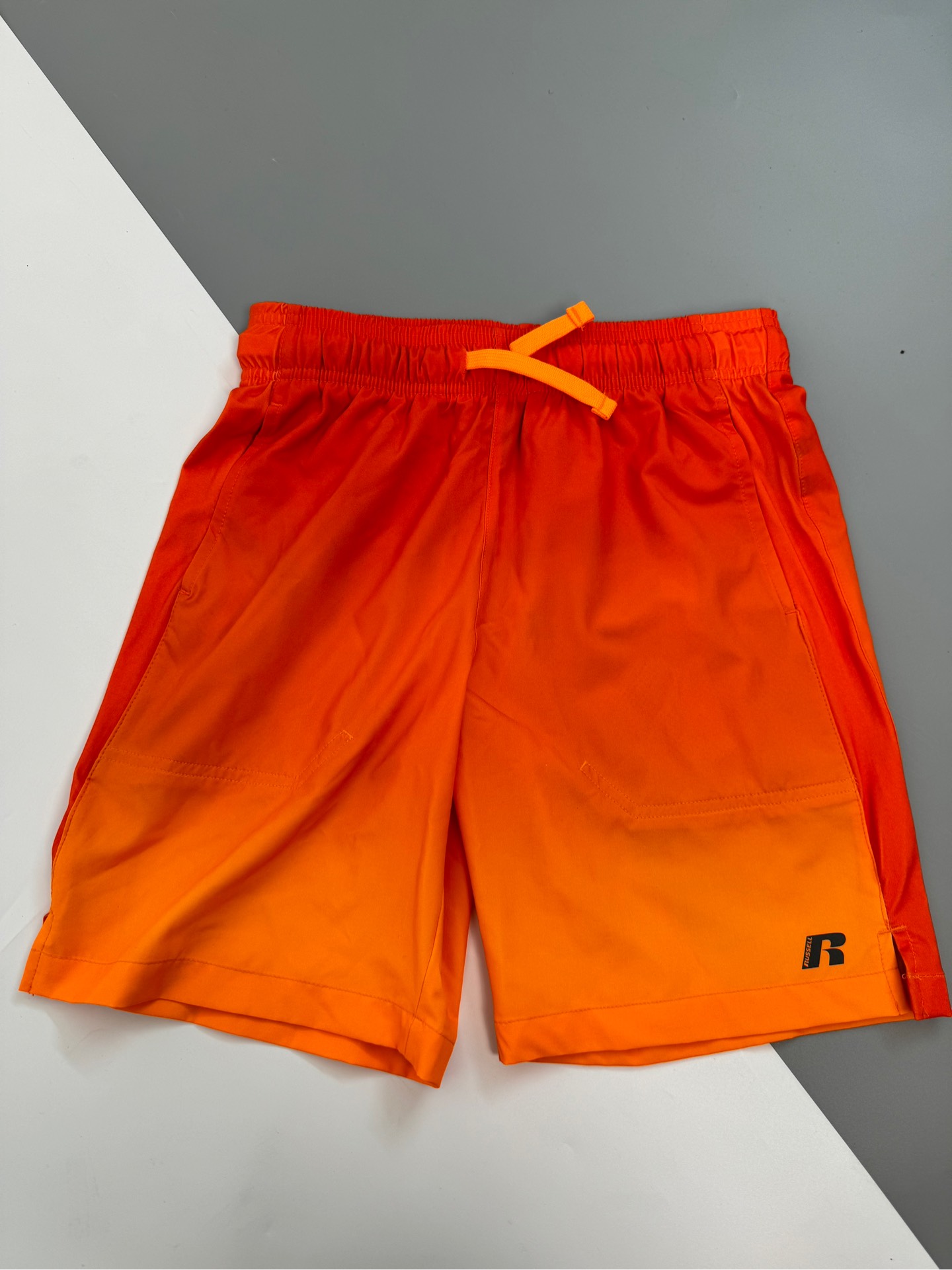 Q04 Quần short gió Russell và oldnavy