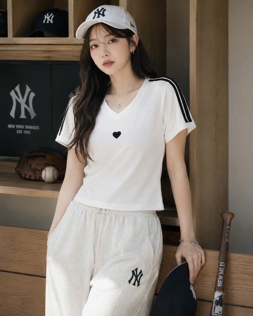 AE23 Áo cổ tim