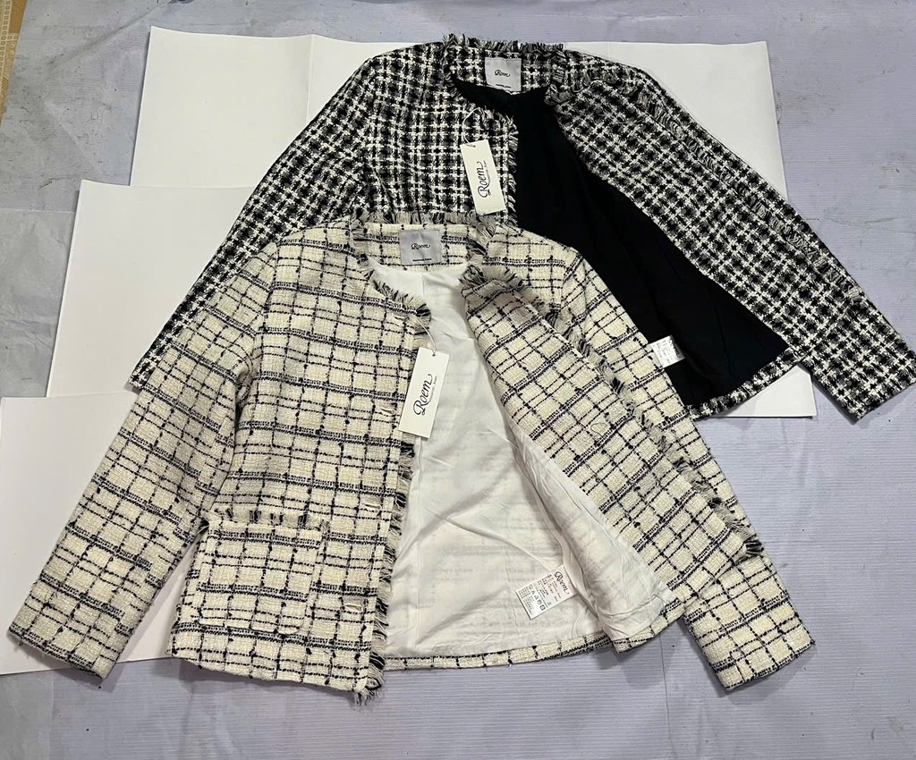 A169 Áo dạ tweed Roem