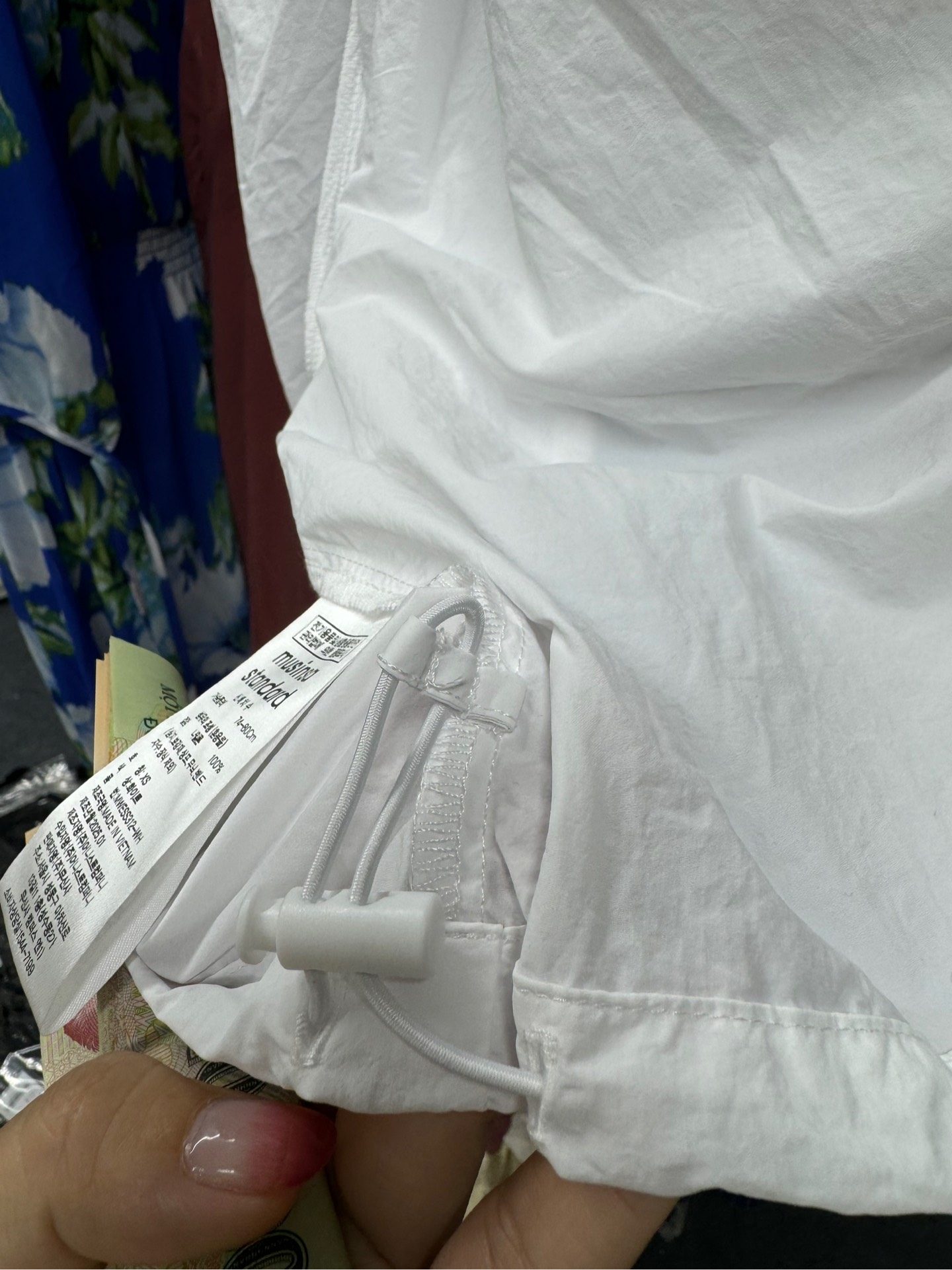 A59 Áo croptop gió lạnh Musinsa