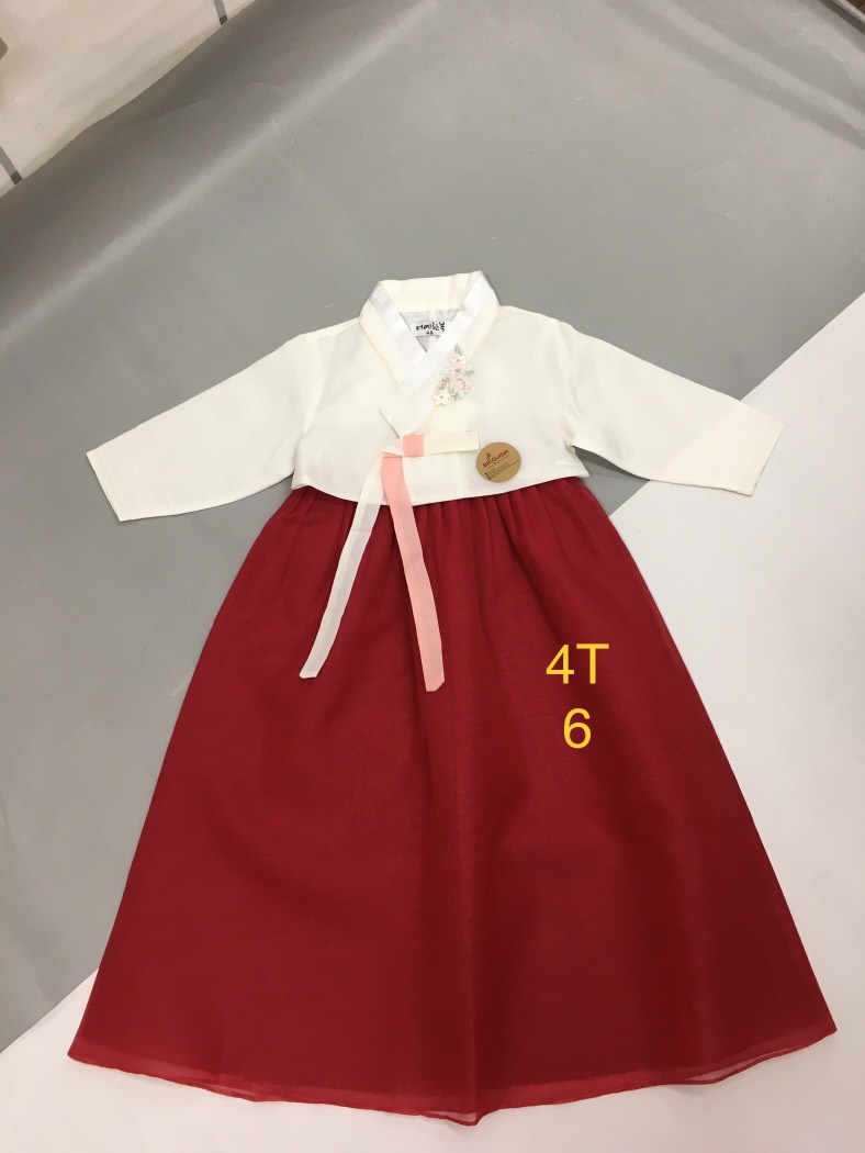 Bộ Hanbok bé gái 4T