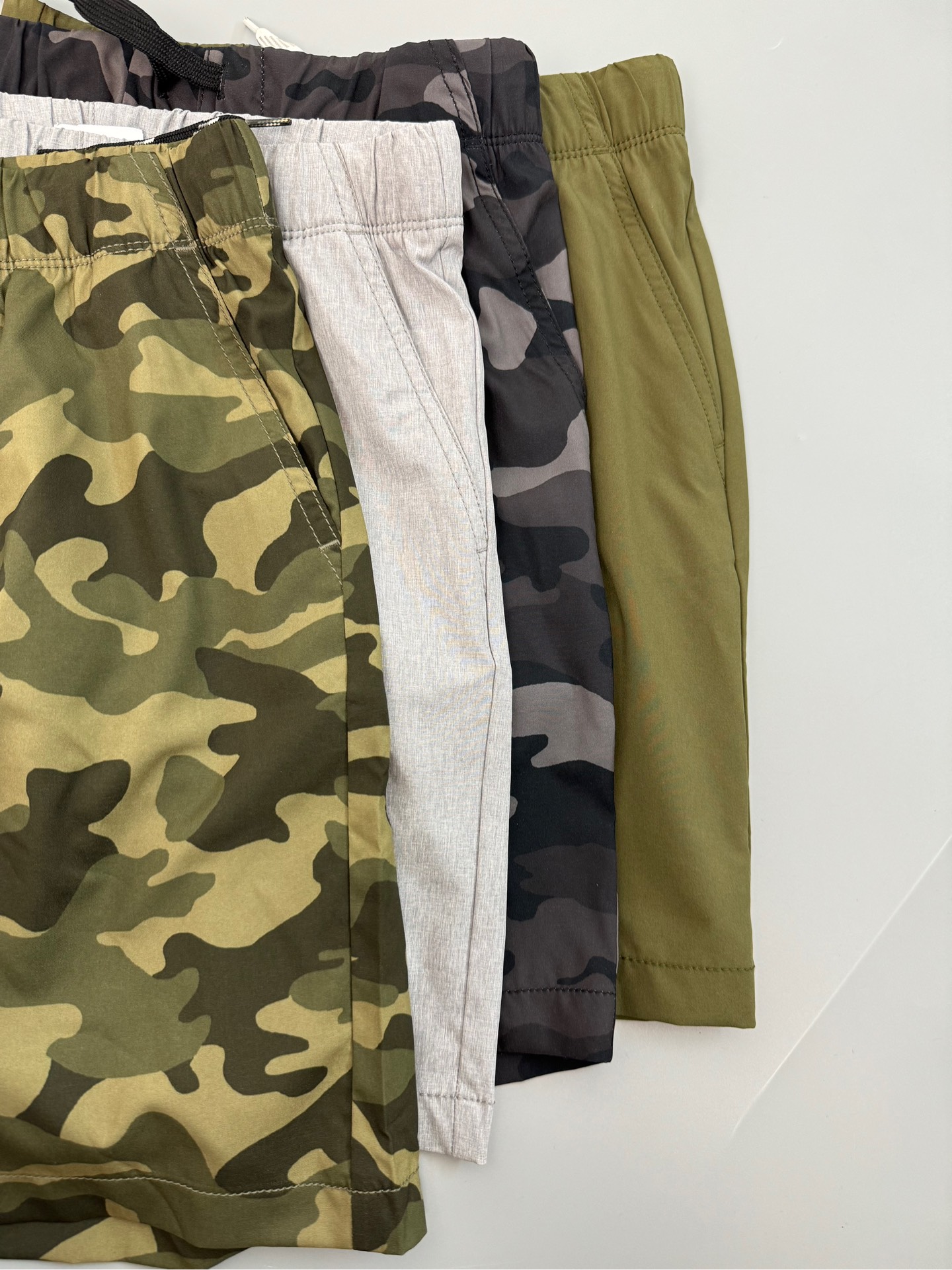 Q04 Quần short gió Russell và oldnavy