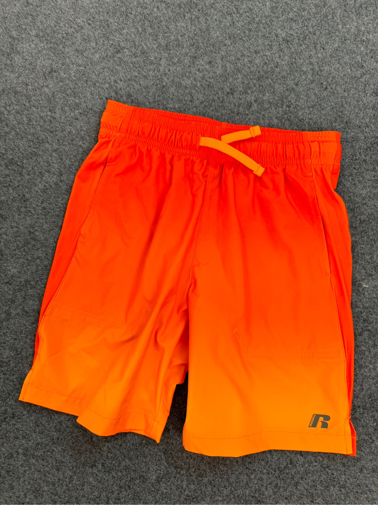 Q04 Quần short gió Russell và oldnavy