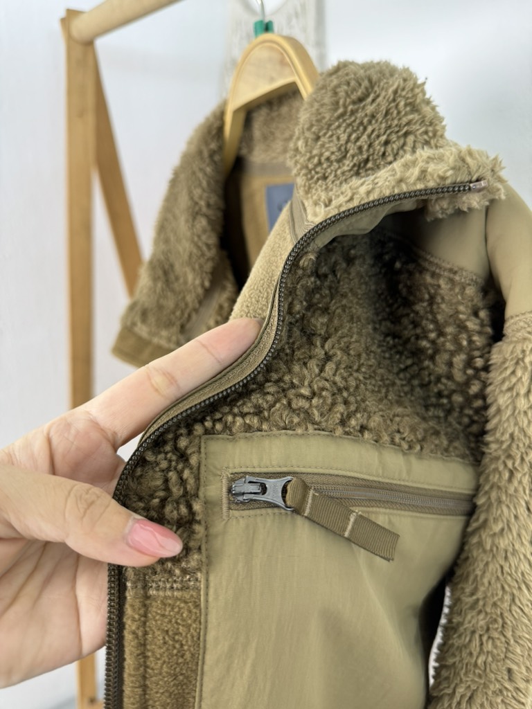 AA24 Áo khoác nỉ lông cừu
