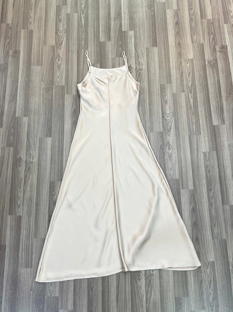 V23 Đầm lụa 2 dây