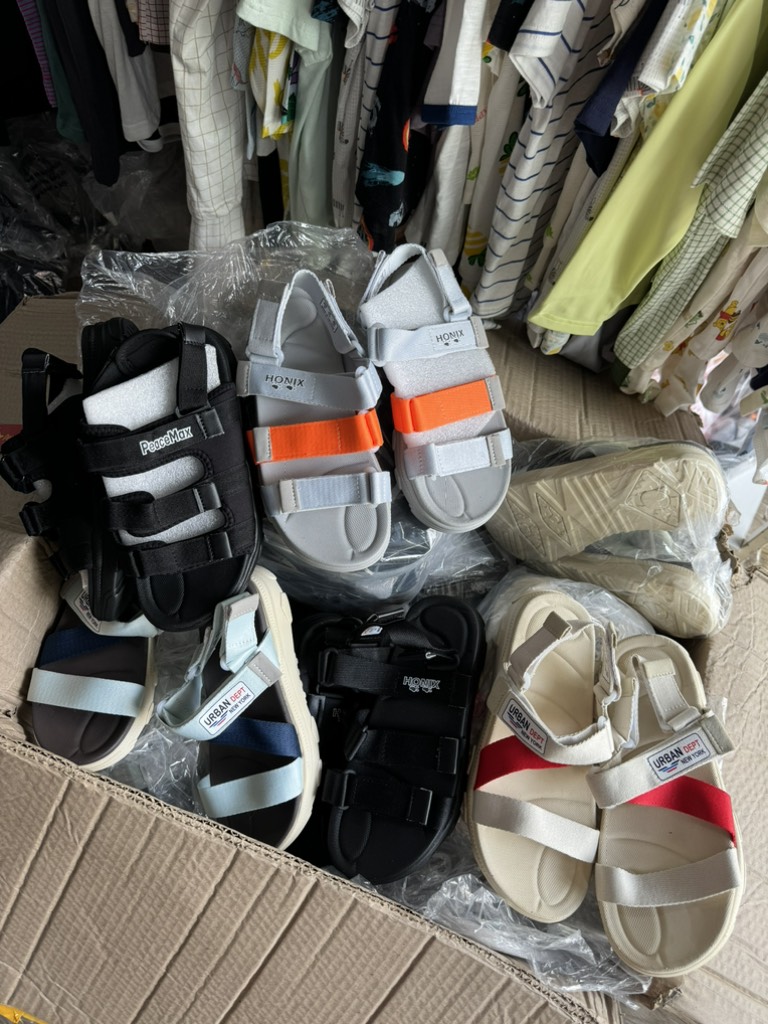 P39 Dép sandal